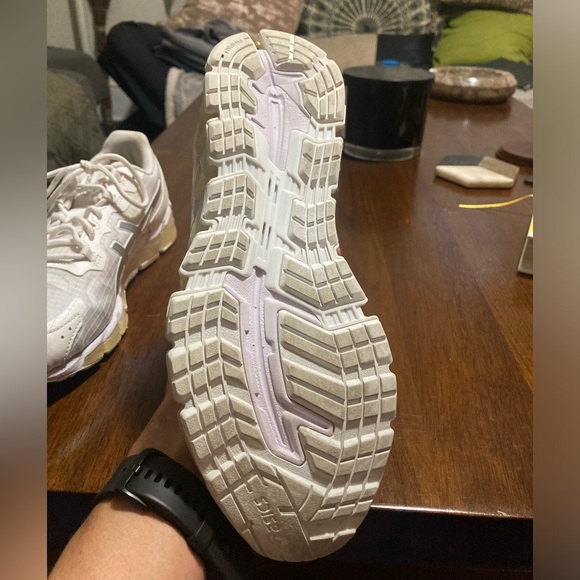 Asics Gel-Quantum 180 Brand New, Woman Size 9 - Picture 7 of 13